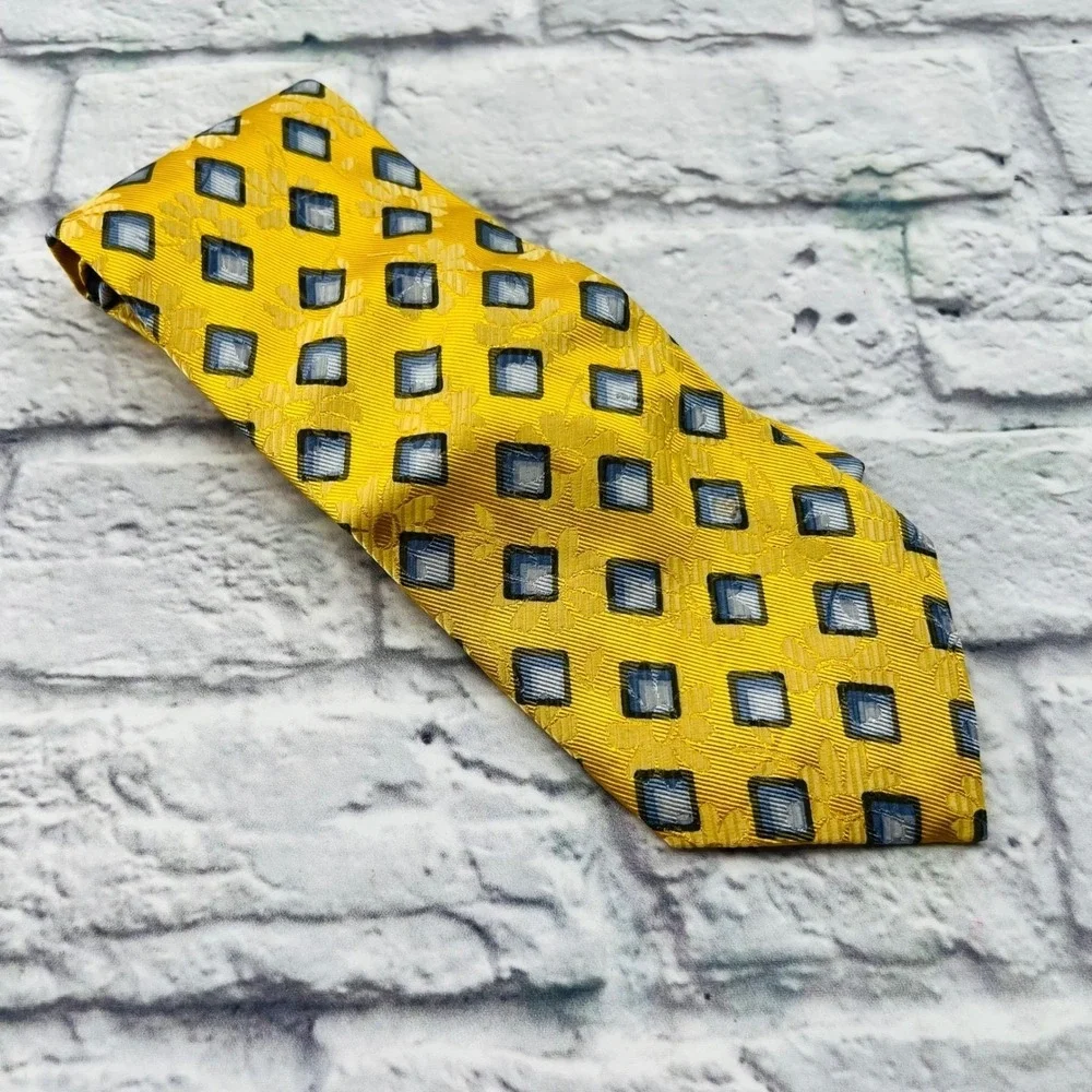 Ermenegildo Zegna Silk Necktie Yellow Blue Diamond Pattern Mens Luxury Business